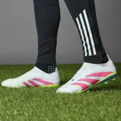 Unisex Adults Firm Ground Football Boots