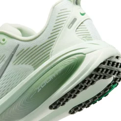 Vomero 18 Road Running Shoes Womens