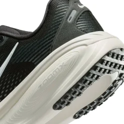 Vomero 18 Road Running Shoes Womens