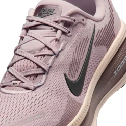 Vomero 18 Road Running Shoes Womens
