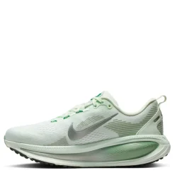Vomero 18 Road Running Shoes Womens