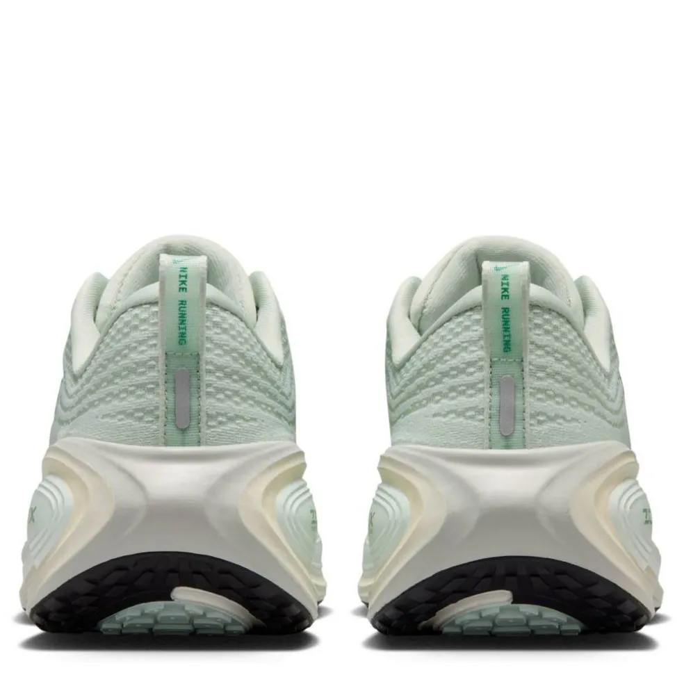 Vomero Plus Running Shoes Womens
