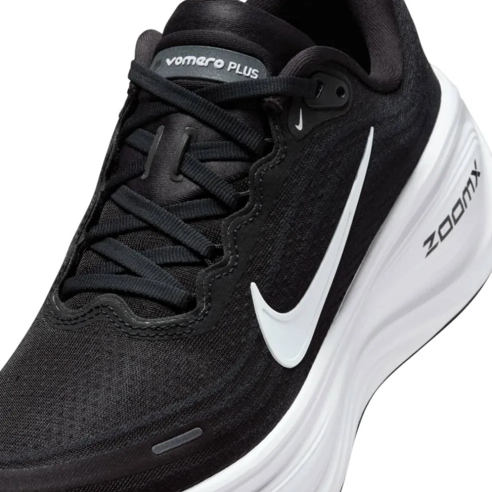 Vomero Plus Running Shoes Womens