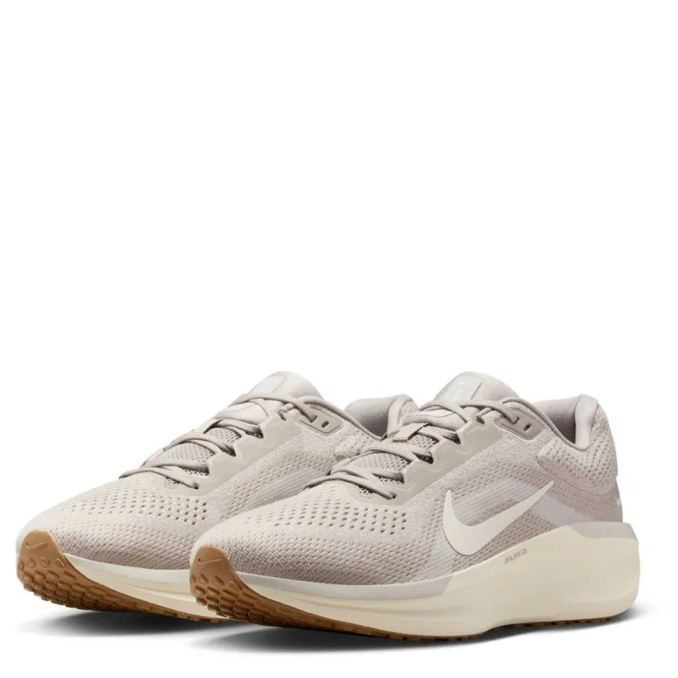 Winflo 11 Mens Road Running Shoes