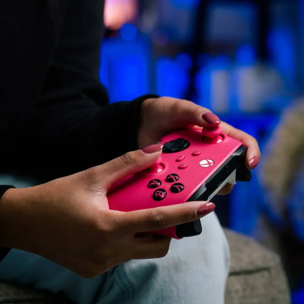 Wireless Controller - Deep Pink