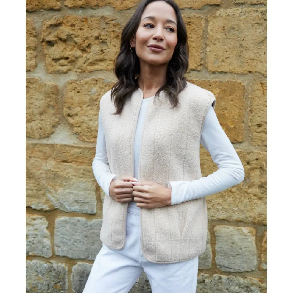 Women's Lightweight Padded Slim Fit Gilet