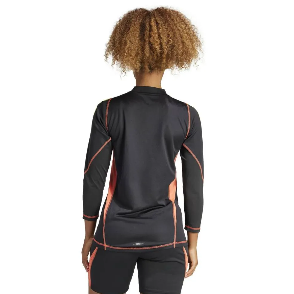 Women's Long Sleeve Performance T-Shirt