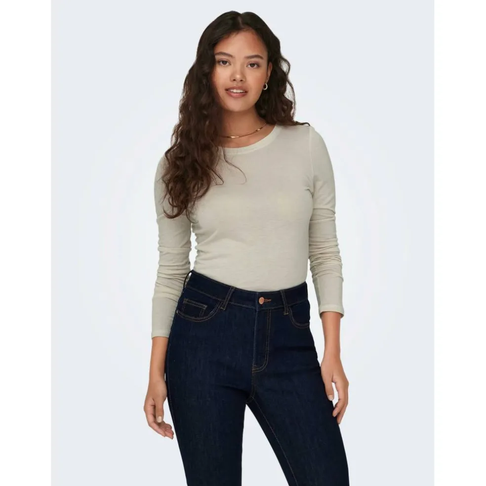 Women's Long Sleeve T-Shirt