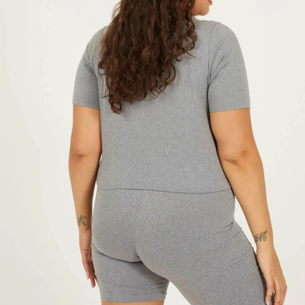 Womens Plus Size Cropped Round Neck T-shirt