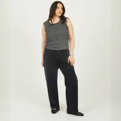 Womens Plus Size Jeans wuth Turn Up Hem