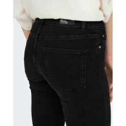 Women's Straight Leg Jeans
