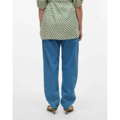Women's Straight Leg Jeans