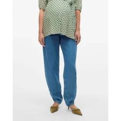 Women's Straight Leg Jeans